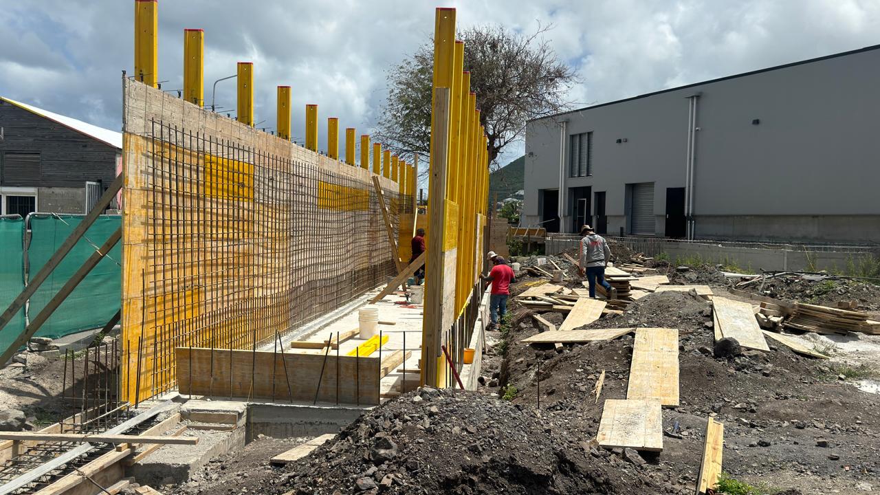 US Laundry — retaining wall formwork